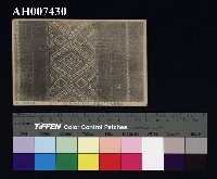 藏品(原住民工藝明信片：泰雅族織品特寫)的圖片